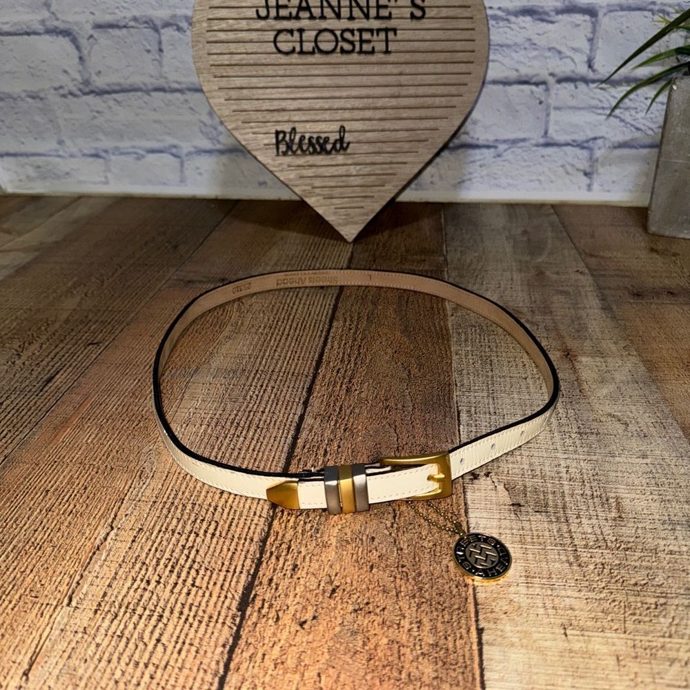 Streets ahead cream colored skinny thin belt L